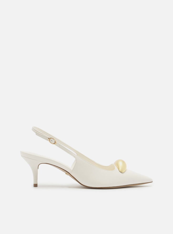 Scarpin Branco Couro Slingback Metal Silvia Braz