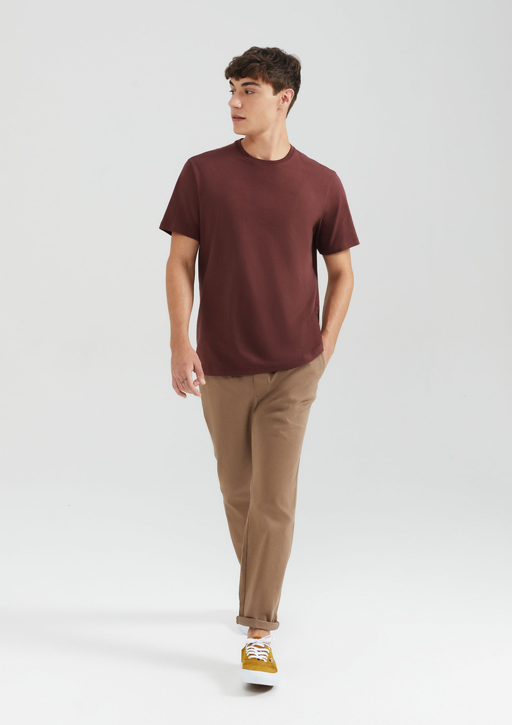 Camiseta Básica Bordô Hering Comfort Super Cotton